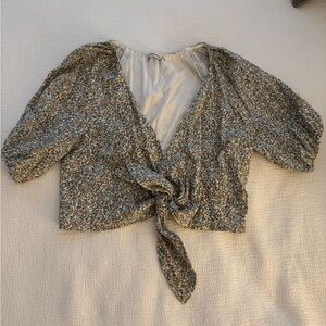 Abercrombie & Fitch Black and White Tie-Front Crop Blouse